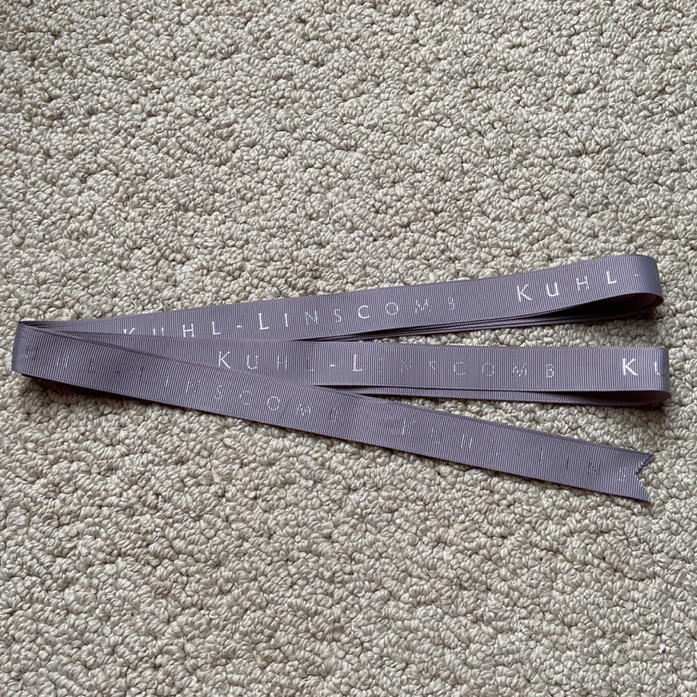 Kuhn-Linscomb Gray Ribbon